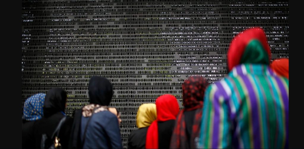 نازو انا الگوی دختران افغان برای تحصیل